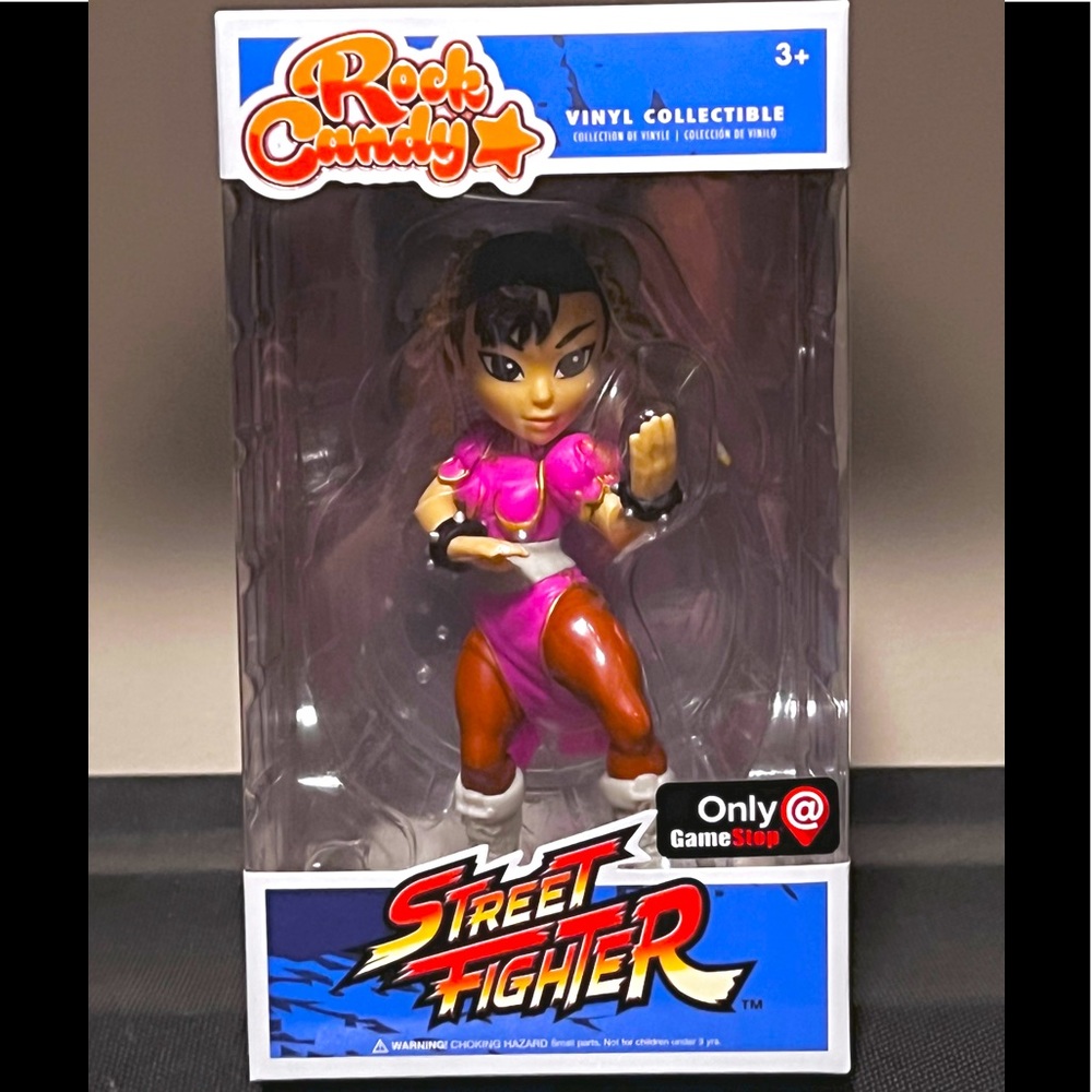 Chun-Li (Pink) - Street Fighter